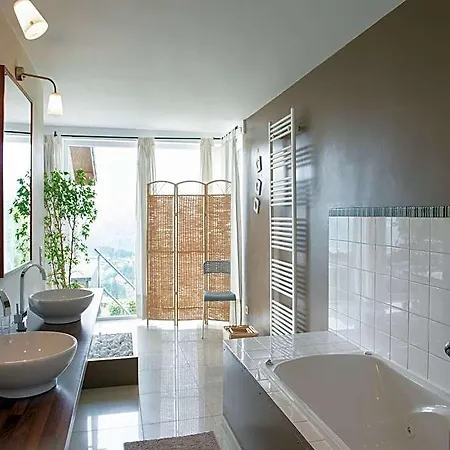 In Coo With Pool Panoramic Views Отель Ставело